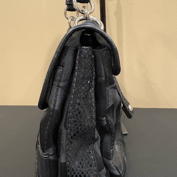 Coach Peyton Black Signature Satchel - Picture 3 of 9